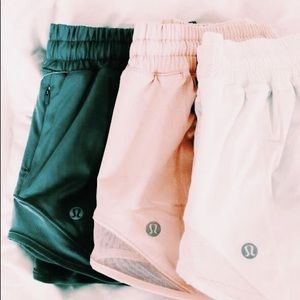 ISO LULULEMON SHORTS!!